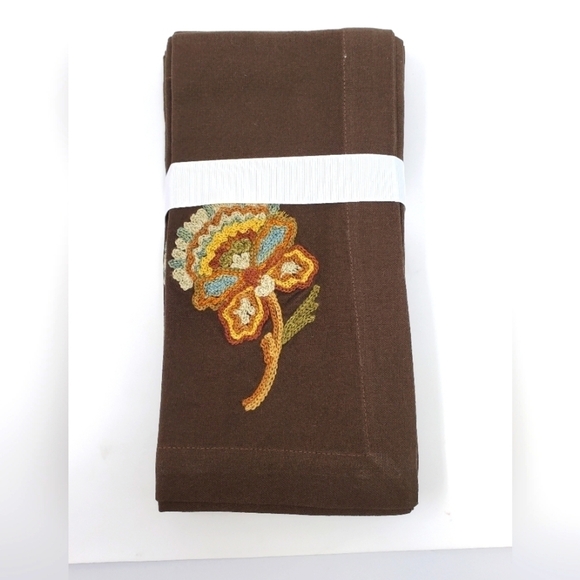 NWT POTTERY BARN SANDI PALAMPORE NAPKINS CREWL WORK FLOWER COCO BROWN SET OF 4 - Picture 1 of 10